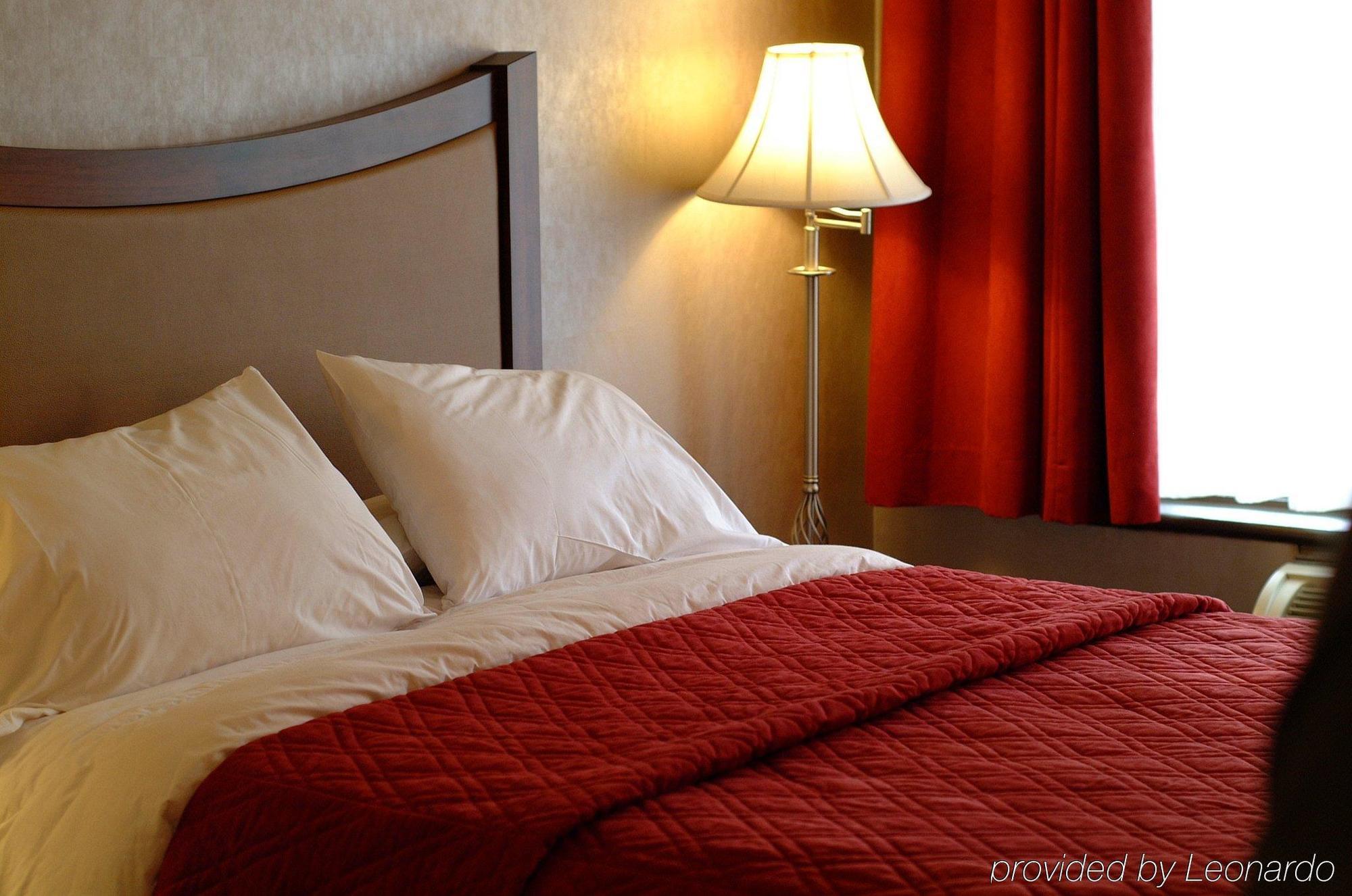 Universel 3* Quebec City